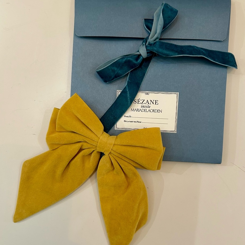 Sézane Yellow Bow with Blue Ribbon